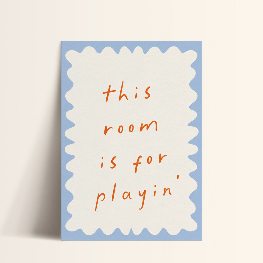 a card that says, this room is for playin '