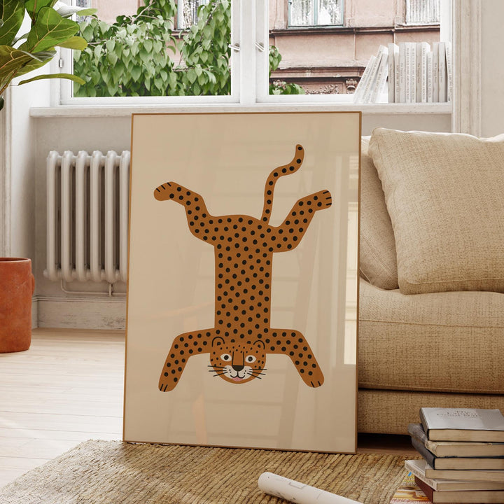 a picture frame with a picture of a cat on it