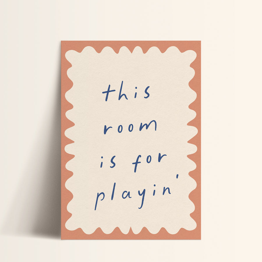 a card that says, this room is for playin '